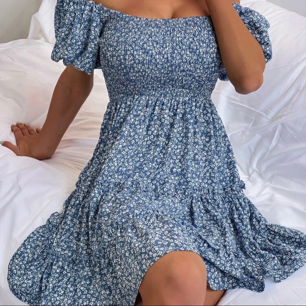 SHEIN Off The Shoulder Ditsy Floral Print